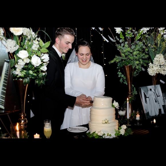 Meet your Posher, LeAnn - Picture 9 of 16